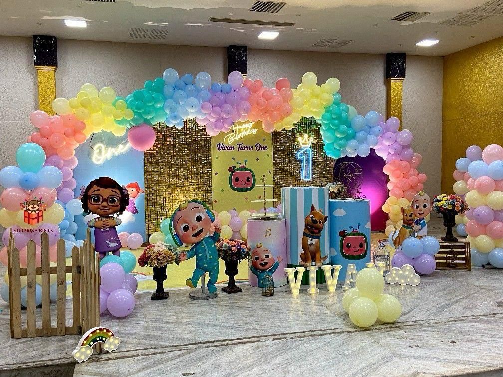 Cartoon Theme Decoration